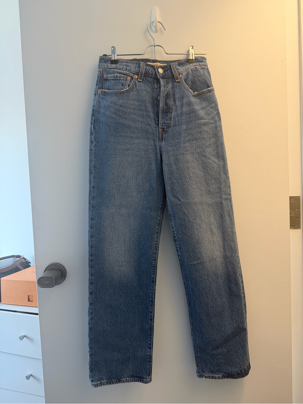 Levi's Women's Straight-Leg Denim Jeans — Medium Blue Wash